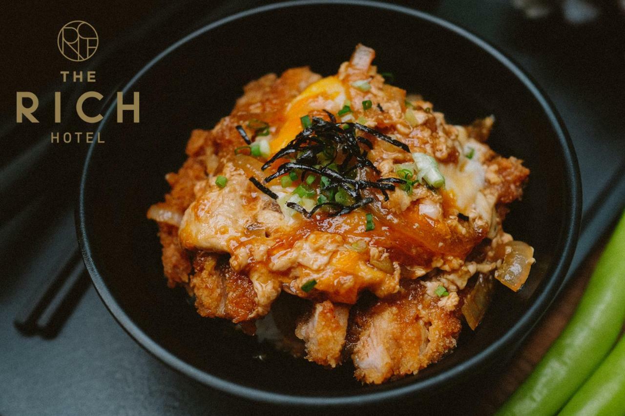 더 리치 호텔 나콘라차시마 외부 사진